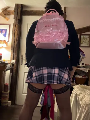 Sissy Ingrid la petit pute