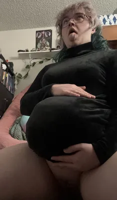 Fakeboy wants to be this preg for real