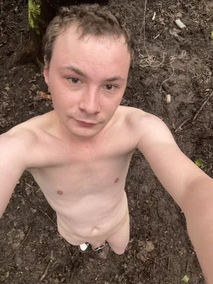 Expose me so I can suck dick