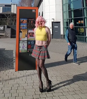1 min risk for julieslegs3