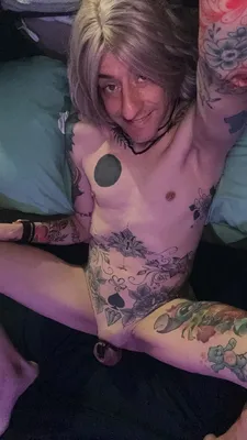 Submissive boi