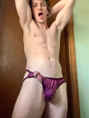 Oopsie , clitty slip