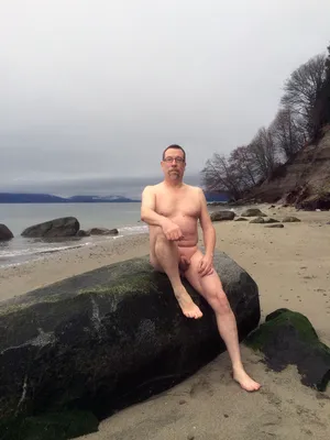 Nude slave left at beach