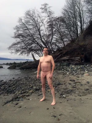 NudePghSlave Exposed