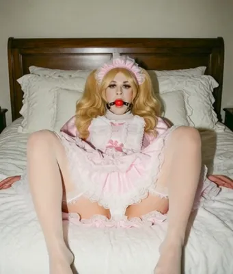 Sissy Sophie Face Reveal