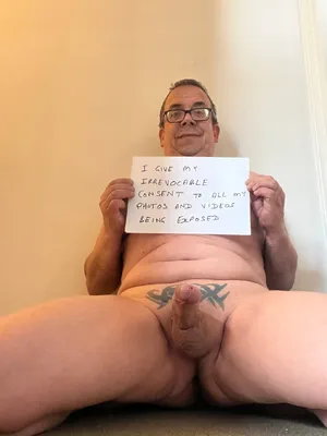 Dumb faggot