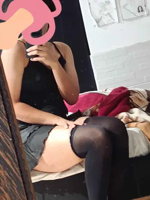 Who could tell that I have a diapee underneath