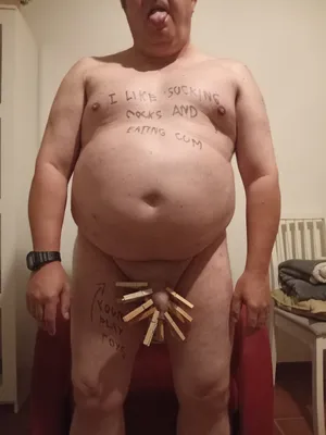 8 clothespins