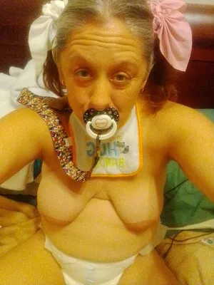 Big diaper babyslave