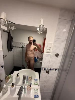 Full nude