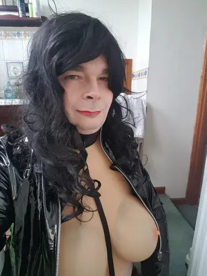 Dumb SW UK Sissy in black PVC 4