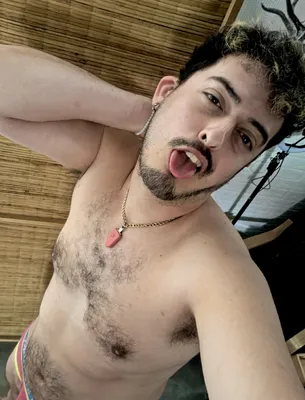 Rodrizzard naked expose