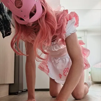 Sissy cleaning slut