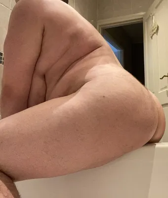 Edging on the bath