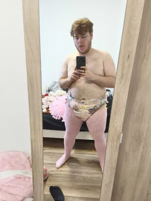Diapered sissy