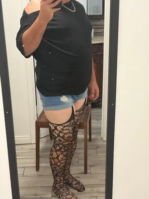 Sissy cumslut in Vegas