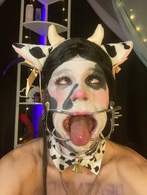 dumb fag with a wet and eager mouth