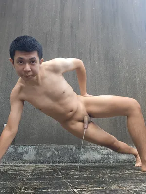 Fag naked